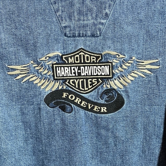 Harley-Davidson Blue Denim Long-sleeved Shirt, Size Medium, 100% Cotton - Picture 2 of 5